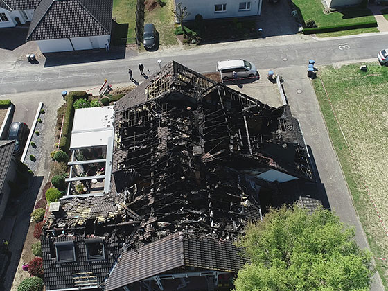 Thorsten Bänisch Dienstleistungen & Containerdienst in Oerlinghausen - Beseitigung von Brandschäden